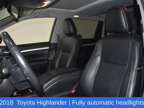 Used 2018 Toyota Highlander XLE AWD/4WD image 21