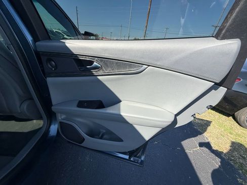 Used 2019 Lincoln Nautilus Reserve image 20