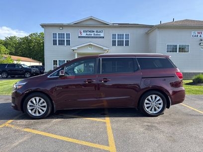 Used 2017 Kia Sedona EX