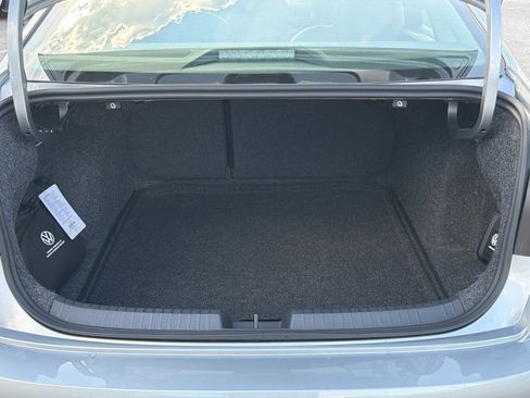 New 2026 Volkswagen Jetta SE image 11