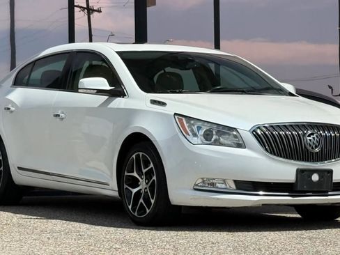 Used 2016 Buick LaCrosse Sport Touring w/ Experience Buick Package FWD image 17