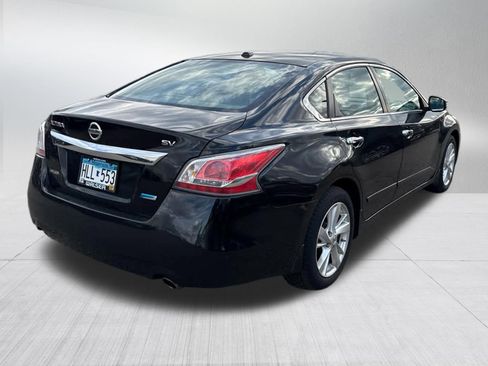 Used 2014 Nissan Altima 2.5 SV w/ Convenience Package FWD image 7