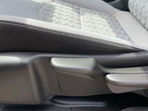 Used 2024 Chevrolet Equinox LS w/ Driver Confidence II Package FWD image 22