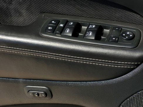 Used 2014 Jeep Grand Cherokee SRT8 w/ Luxury Group II image 28