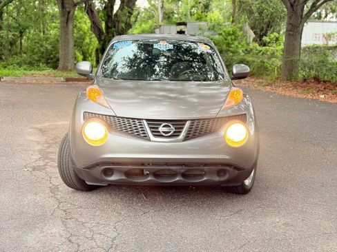 Used 2013 Nissan Juke SV image 2