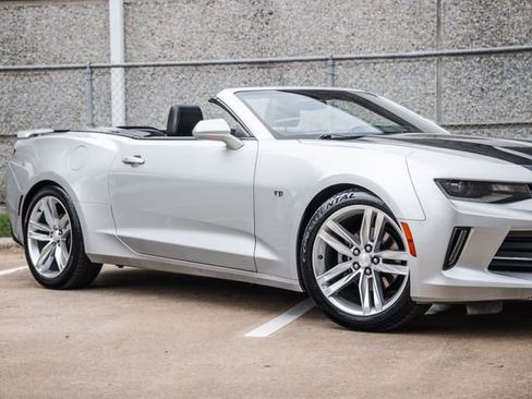Used 2016 Chevrolet Camaro LT RWD image 44