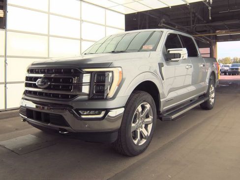 Used 2022 Ford F150 Lariat w/ Equipment Group 502A High AWD/4WD image 3