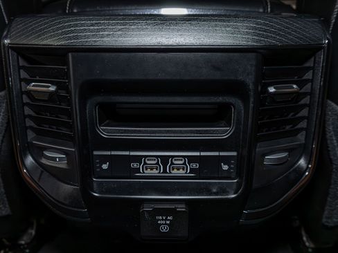 Used 2024 RAM 2500 Limited image 26