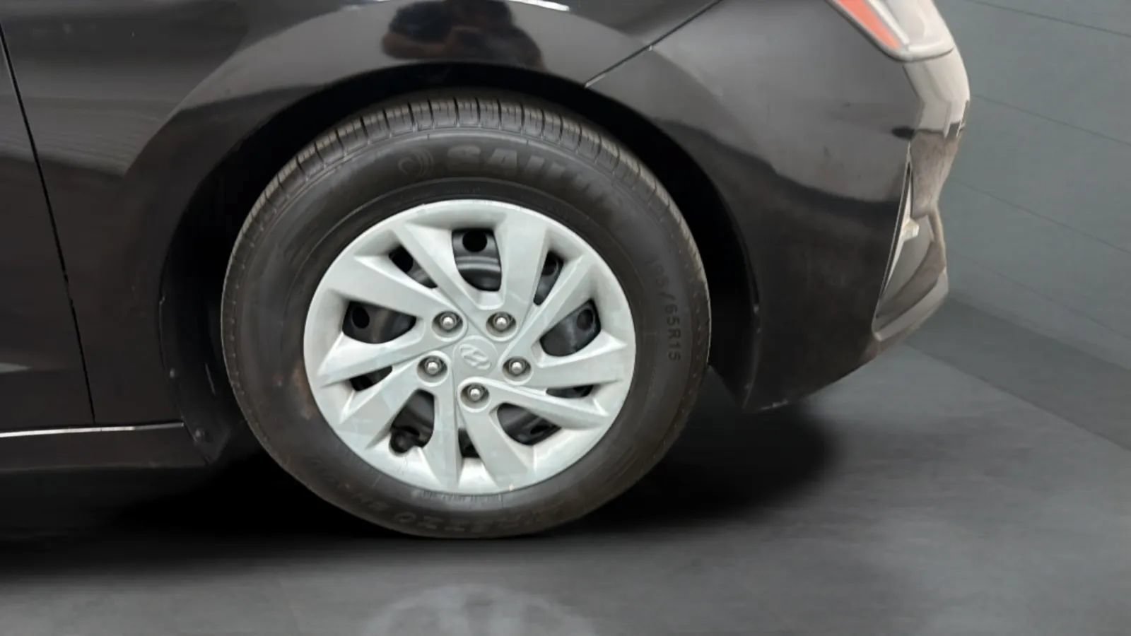 Used 2019 Hyundai Elantra SE w/ Cargo Package FWD image 23