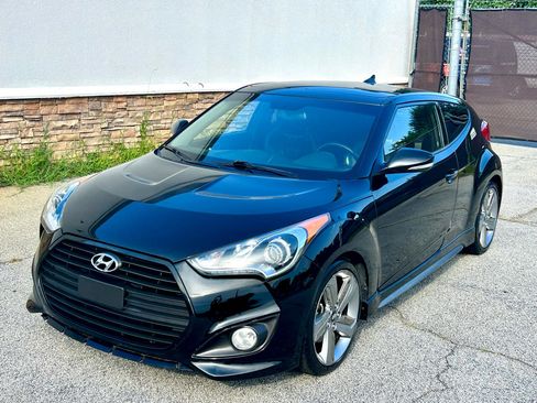 Used 2013 Hyundai Veloster Turbo w/ Ultimate Pkg image 2