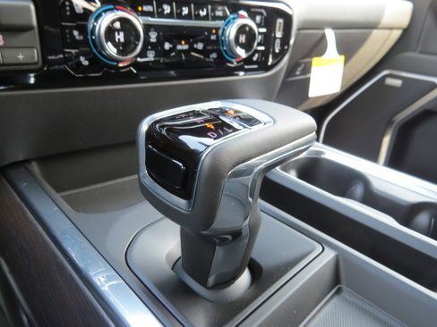 New 2026 GMC Sierra 1500 SLT w/ SLT Premium Plus Package image 25