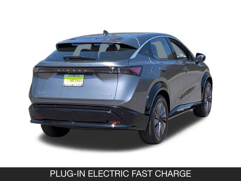 Used 2023 Nissan Ariya FWD image 8