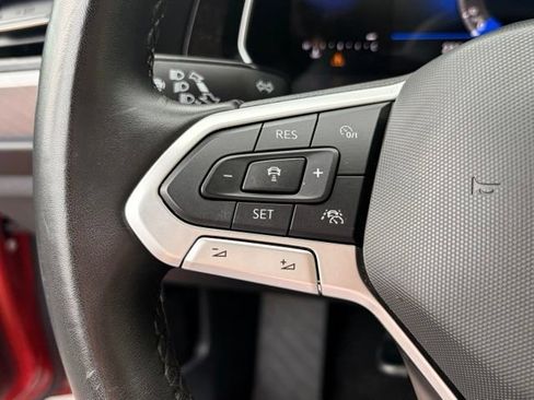 Used 2024 Volkswagen Jetta SE FWD image 13