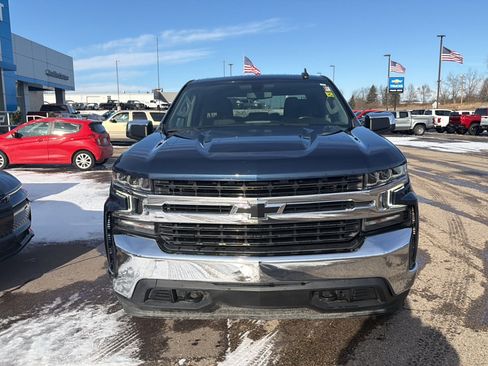 Used 2022 Chevrolet Silverado 1500 LT image 2