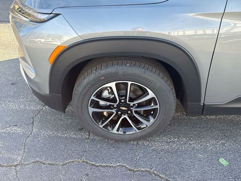 New 2026 Chevrolet TrailBlazer LT w/ LT Cold Weather Package FWD image 12