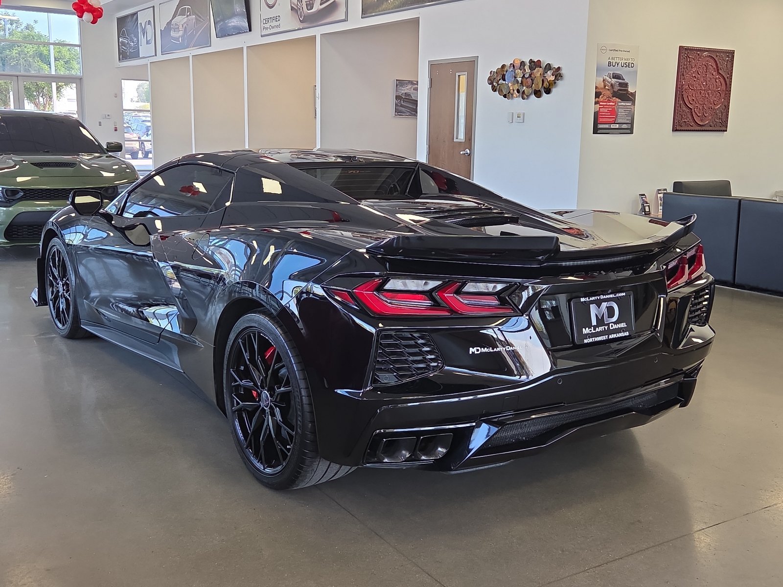 Used 2023 Chevrolet Corvette Stingray Premium Conv w/ Battery Protection Package RWD image 4