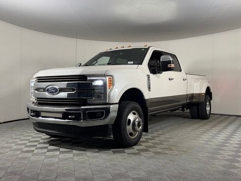 Used 2017 Ford F350 King Ranch w/ King Ranch Ultimate Package AWD/4WD image 3