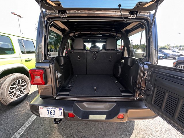 New 2027 Jeep Wrangler Unlimited Sahara AWD/4WD image 12