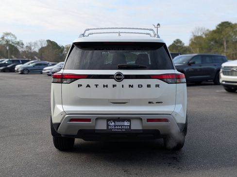 Used 2022 Nissan Pathfinder SL w/ Lighting Package (N92) image 8