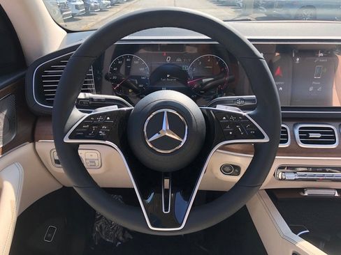 New 2025 Mercedes-Benz GLS 450 GLS 450 image 19