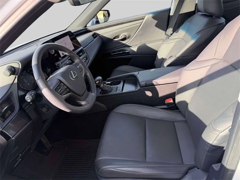 Certified 2024 Lexus ES 350 w/ Premium Package image 16