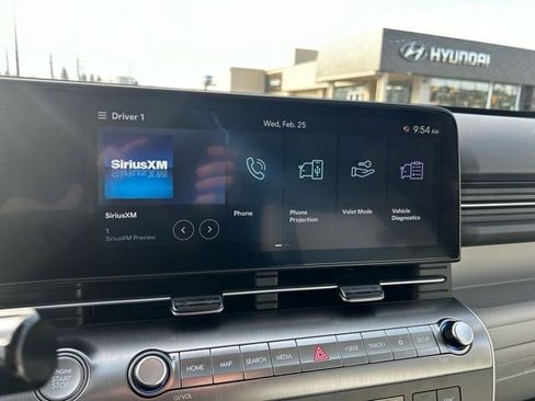 Certified 2025 Hyundai Kona SEL image 23