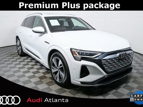 Used 2024 Audi Q8 e-tron Premium Plus image 1