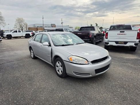 Used 2008 Chevrolet Impala LT FWD image 3