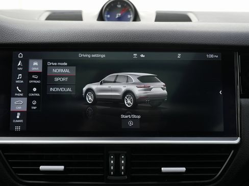 Used 2020 Porsche Cayenne image 60