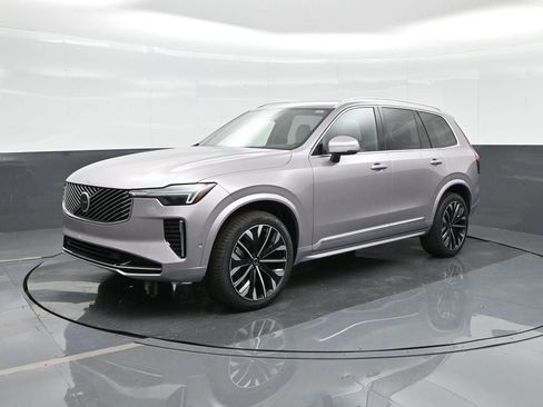 New 2026 Volvo XC90 B6 Plus w/ Protection Package Premier image 3