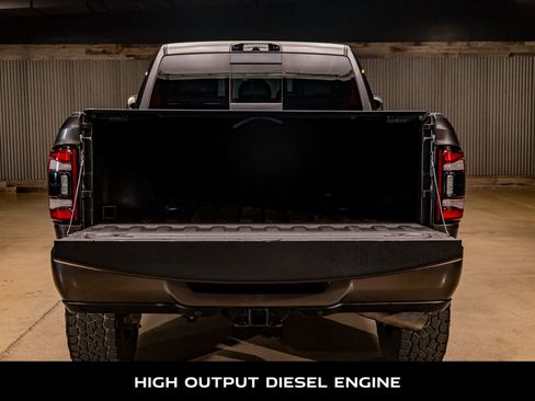 Used 2022 RAM 3500 Laramie w/ Night Edition image 8