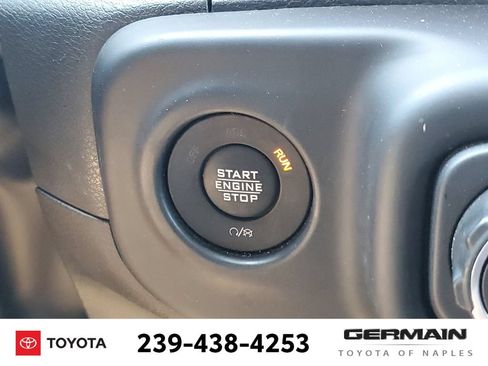 Used 2023 Jeep Gladiator Rubicon AWD/4WD image 34