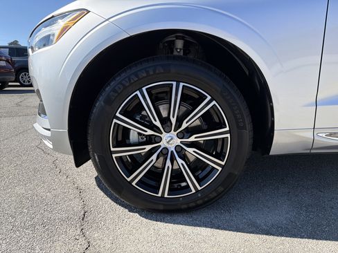 Used 2020 Volvo XC60 T5 Inscription w/ Protection Package Premier image 14