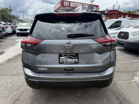 Used 2025 Nissan Rogue SV AWD/4WD image 5