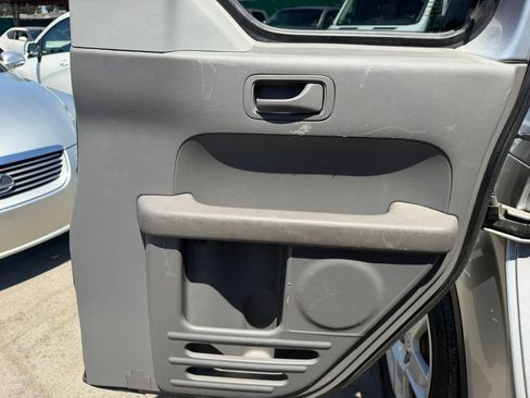 Used 2010 Honda Element LX image 17