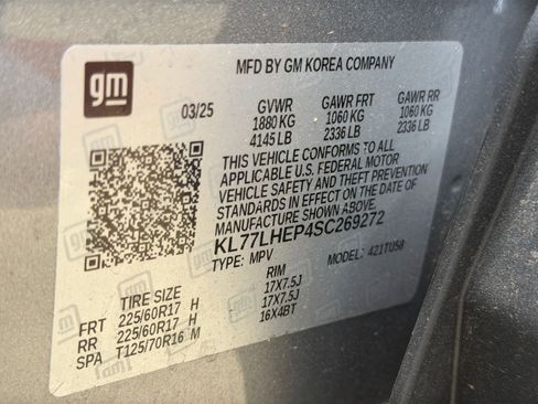 Used 2025 Chevrolet Trax LT FWD image 28