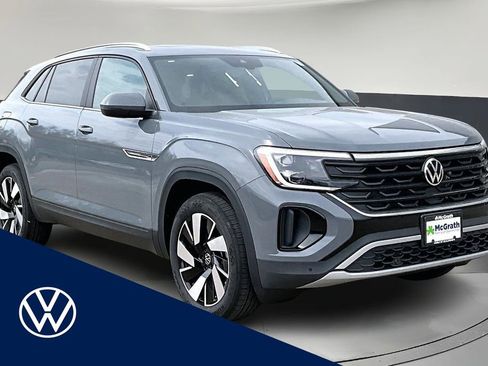 New 2026 Volkswagen Atlas Cross Sport SE image 1