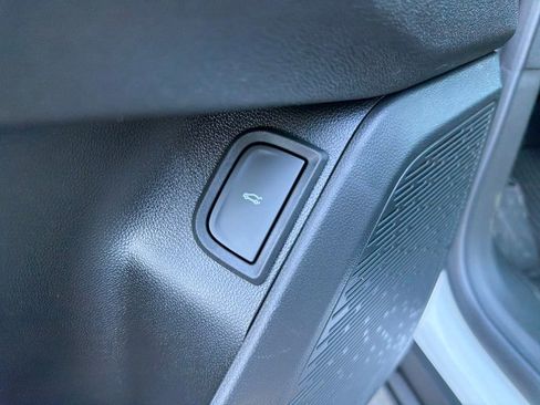 New 2026 Chevrolet Equinox LT w/ Convenience Package II image 25