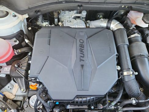 Used 2025 Hyundai Santa Fe SEL AWD/4WD image 17