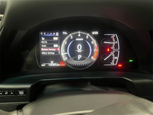 Certified 2025 Lexus ES 350 image 17