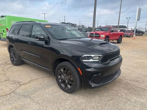 Used 2024 Dodge Durango GT image 2