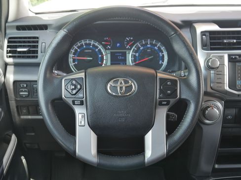 Used 2016 Toyota 4Runner SR5 AWD/4WD image 6
