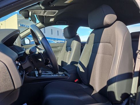 Used 2025 Honda Civic Sport image 15