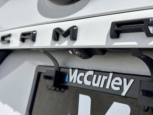 Used 2024 Toyota Camry SE w/ Convenience Package image 5