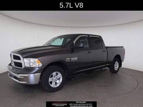 Used 2019 RAM 1500 Classic SLT AWD/4WD image 3