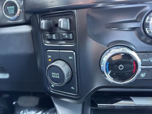 New 2025 Ford F250 Lariat w/ Lariat Ultimate Package image 17