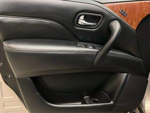 Used 2019 INFINITI QX80 Luxe image 25