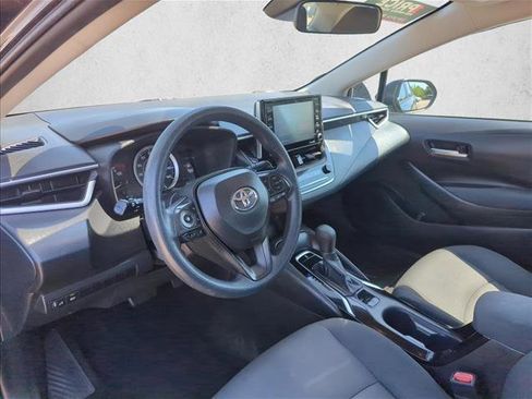 Used 2021 Toyota Corolla LE FWD image 10