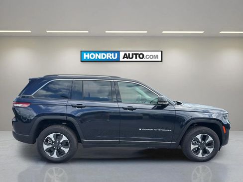 Used 2024 Jeep Grand Cherokee Limited 4xe w/ Trailer Tow Package AWD/4WD image 6