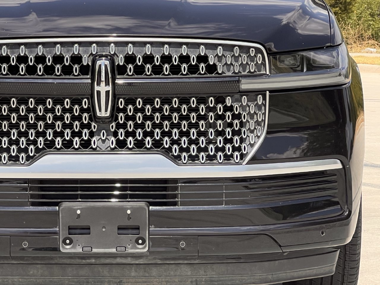 Used 2025 Lincoln Navigator Reserve AWD/4WD image 8